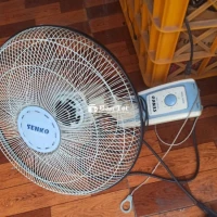 Xác quạt treo tường hãng Senko cho ae thợ