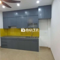 Nhận nhà không ưng ý nên thay tủ bếp mới