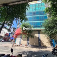 Cho thuê tòa nhà văn phòng 2 mặt tiền, vị trí đắc địa Quận 1, HCM