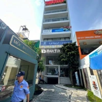 BÁN TOÀ VĂN PHÒNG 1000M2 MẶT TIỀN XUÂN THỦY - GIÁ 160 TỶ