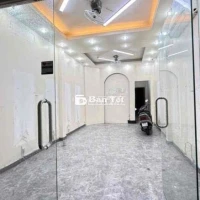 Nhà Nguyên căn 4x16m 1 trệt 3 lầu HXH Cách mạng tháng 8, p12 Q10