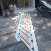 Cầu thang gấp vào tường cao cấp
