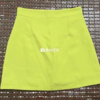 chân váy A hiệu vải đưpj size M eo 68 cm