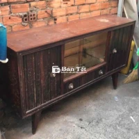 bán cái tủ xưa như hình còn xài tốt dài 158 x91x44