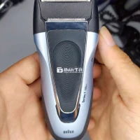 Máy cạo râu Xã cạo hàng nội địa Nhật, pin bền, sử dụng trên 1 tuần. Liên hệ Zalo hoặc số điện thoại để biết thêm chi tiết.  