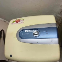 Bán bình nóng lạnh Ariston