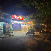 Phụ Bếp