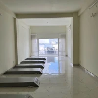Nhà mặt tiền Nguyễn Bỉnh Khiêm, 4.5x18m, trệt 3 lầu suốt, 27tr/th