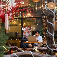 phục vụ - pha chế- Phụ bếp