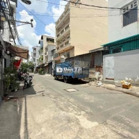 Chủ gốc bán lô đất sạch đẹp, địa chỉ 350 đường Lê Văn Quới, Bình Hưng Hoà A, Bình Tân. Hiện trạng gác lửng, diện tích ngang 4m (tổng 68m2). Giá 5.85 tỷ, có thể thương lượng. Liên hệ ngay để sở hữu ngay lô đất tiềm năng này!