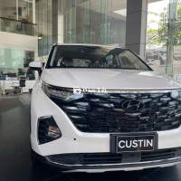 Hyundai Custin Tiêu Chuẩn 1.5T 2025 - Giá Tốt, Giao Ngay!