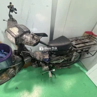 Nhà dư xe Dream Thái để giao hàng