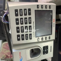 máy chấm công vân tay như hình cho thợ