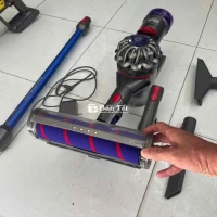 Máy hút bụi Dyson V8 Slim - Sức mạnh đột phá, làm sạch mọi ngóc ngách!