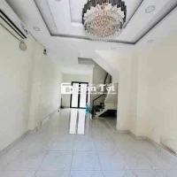 Cho thuê nhà mặt tiền Phan Xích Long, P.16, Quận 11