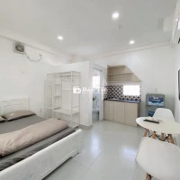 Phòng 20m2, cửa sổ,full tiện nghi,tự do,thang máy,ngay Nơ Trang Long