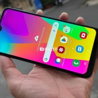 Samsung Galaxy M10 - 6.2 inch, Android 11 - Giá 700k