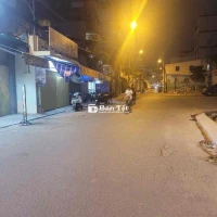 Nhà MT Nguyễn Đình Chiểu Phú Nhuận ngang 5 đang cho thuê 35tr/tháng