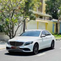 Mercedes C200 Exclusive model 2021 siu đẹp