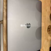 MacBook Pro 16" 2017 - Máy như mới, pin trâu!