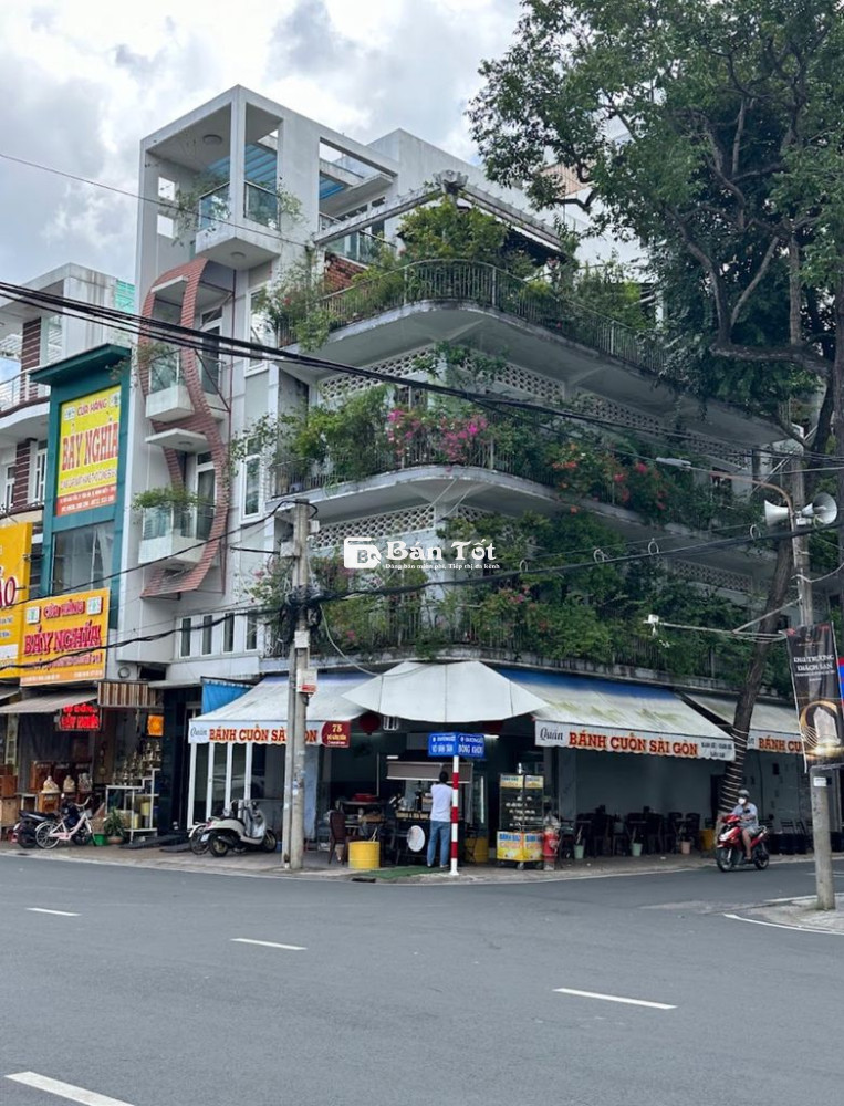 Cần Tuyển Nhân Viên Bưng Dĩa và Dọn Bàn  