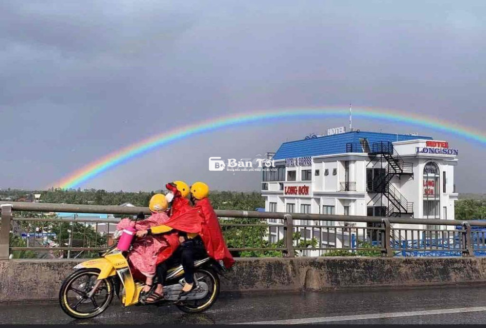 Tuyển Lễ Tân Khách Sạn Long Sơn