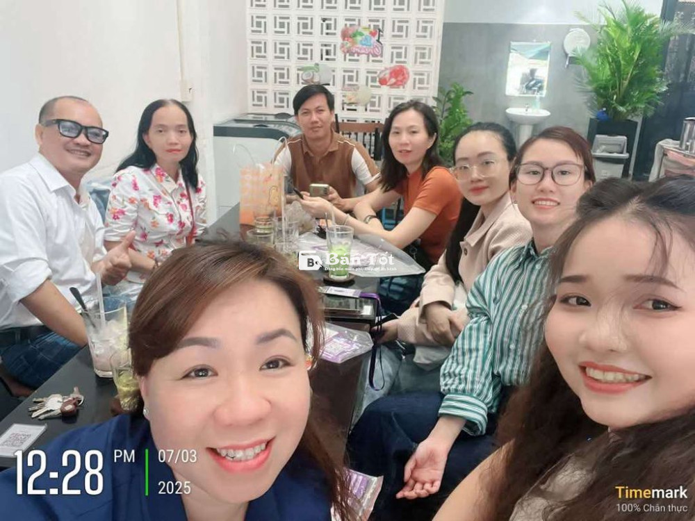ĐĂNG KÝ Đ GIA NHP BIT ĐI CHUYÊN BÁN NHÀ NGI  CH EM VN CHA CÓ QUÀ 8-3?