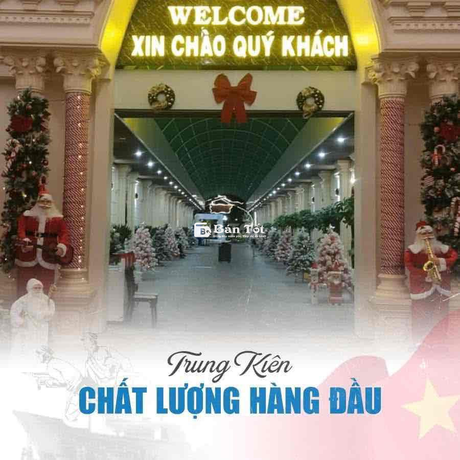 Tuyển Nữ Nhân Viên Phục Vụ  