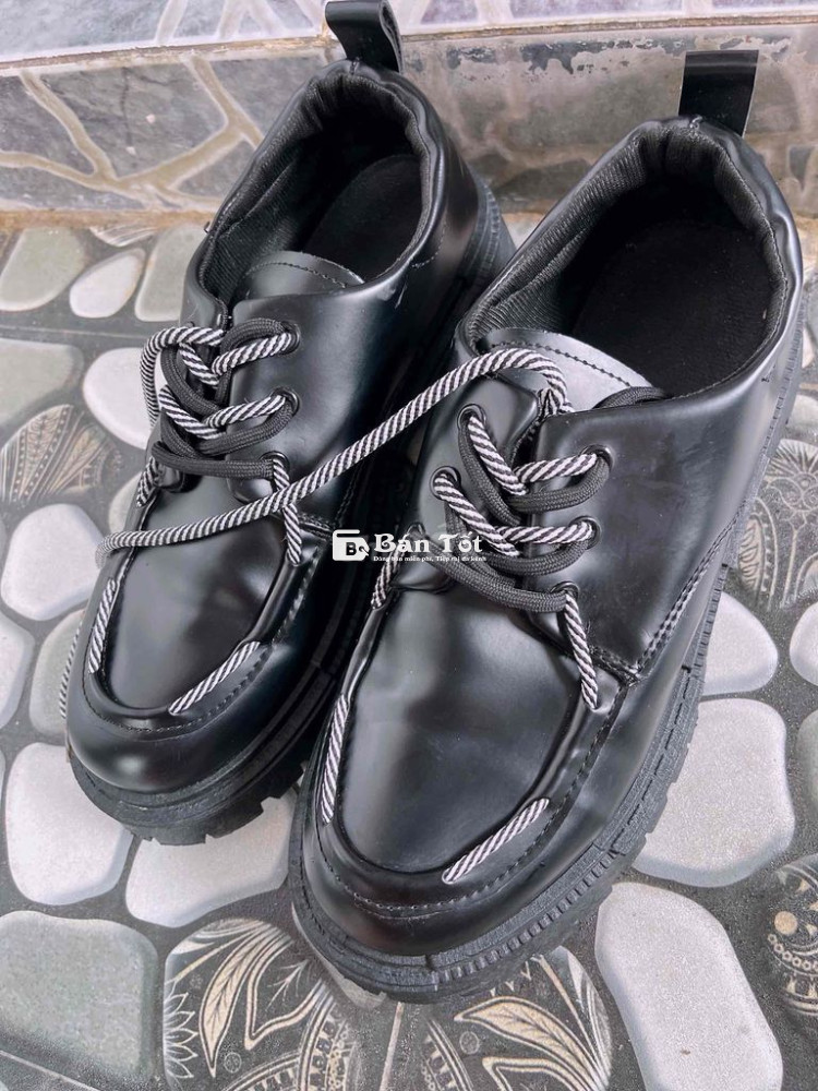 Giày Boss Size 41 - Mang Đúng 1 Lần Đi Tiệc, Da Đẹp, Còn Rất Mới, Còn Hộp  