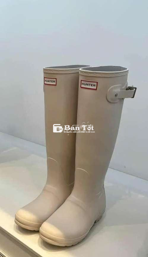 Boot Hunter Màu Trắng Size 38 - Cần Pass Lại Do Vợ Không Ưng ý  