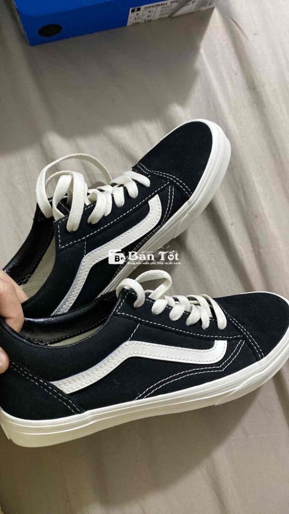 Giày Vans Authentic Chính Hãng Size 37 - Mới 100%