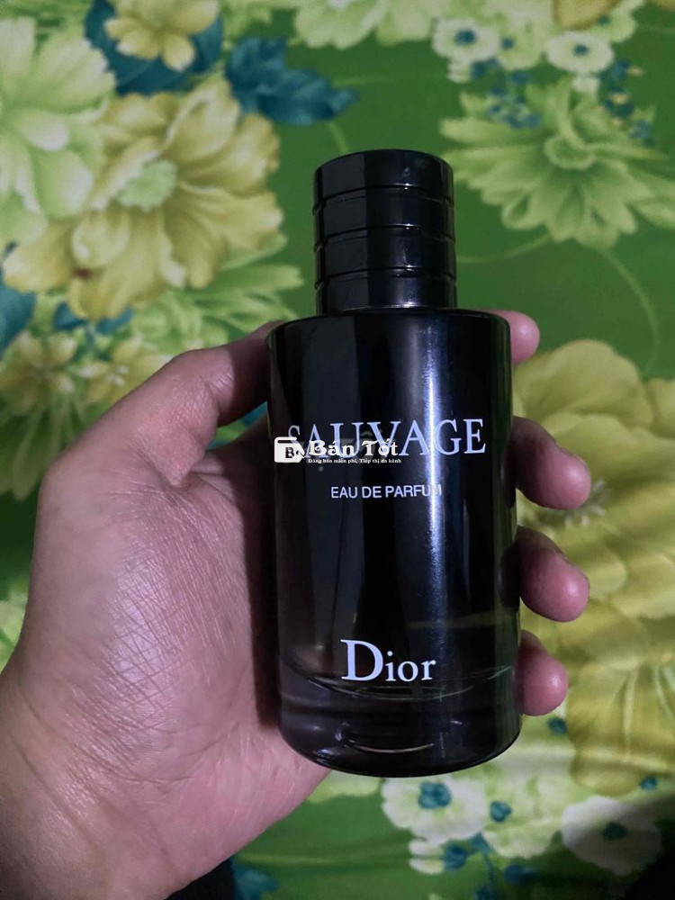 Cần pass lại nước hoa Dior Sauvage (Nam)