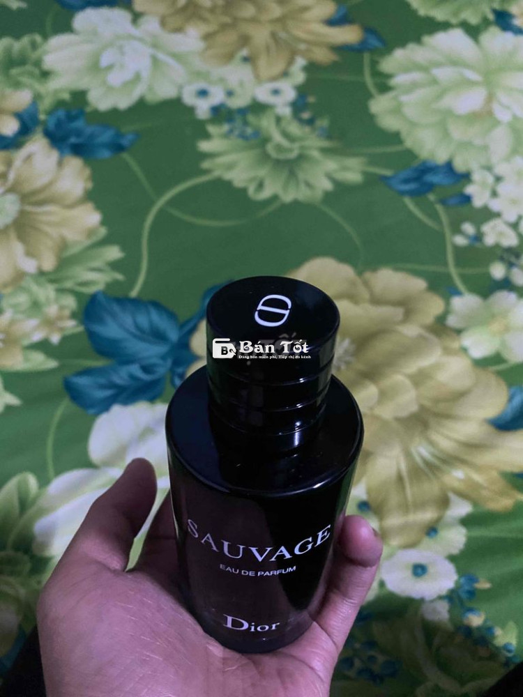 Cần pass lại nước hoa Dior Sauvage (Nam)