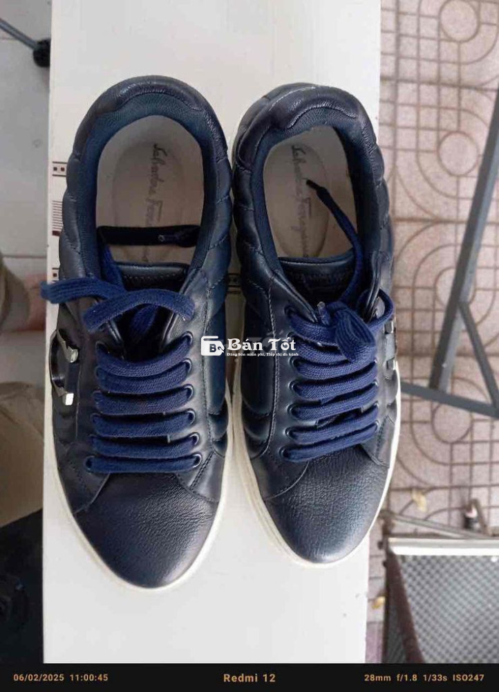 Bán đôi giày Salvatore Ferragamo Gancini Sneaker