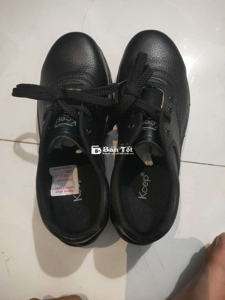 Giày bảo hộ mới cho ai cần size 39