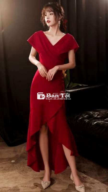 Đầm đuôi cá màu đỏ size XL  