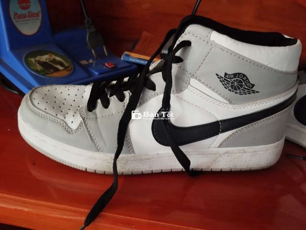 Giày Nike Air Jordan 1 Hàng Real  