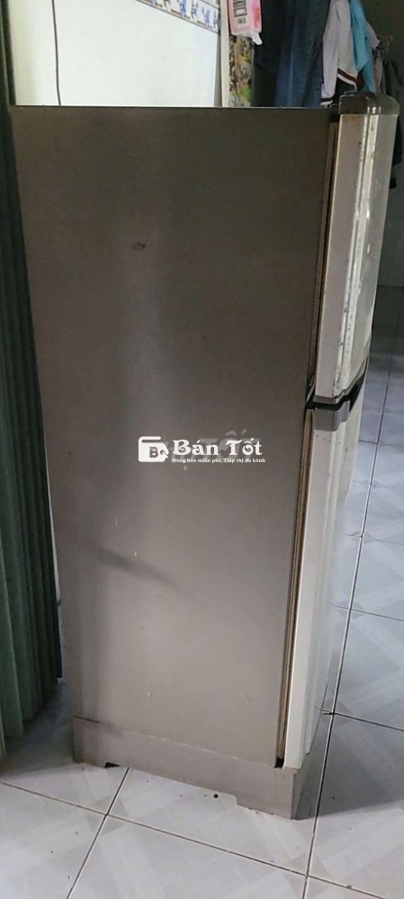 Bán Tủ Lạnh Cũ Sharp Còn Hoạt Động Tốt  