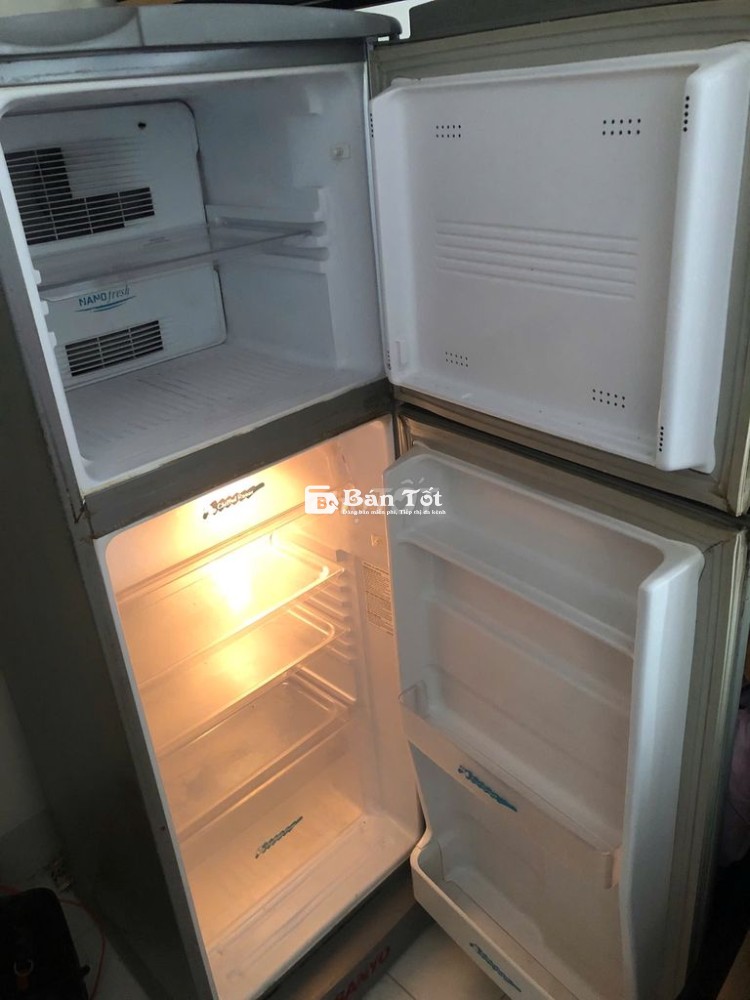 Cần bán tủ lạnh Sanyo còn sử dụng tốt