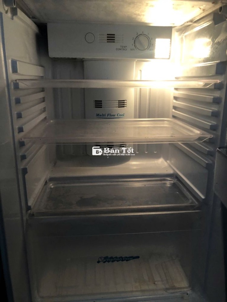 Cần bán tủ lạnh Sanyo còn sử dụng tốt