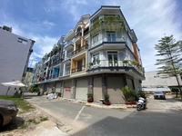 Lực real estate
