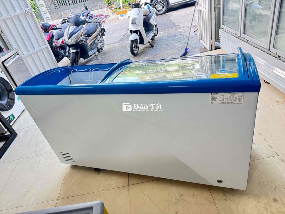 tủ đông kem sanaky kéo lùa con bh