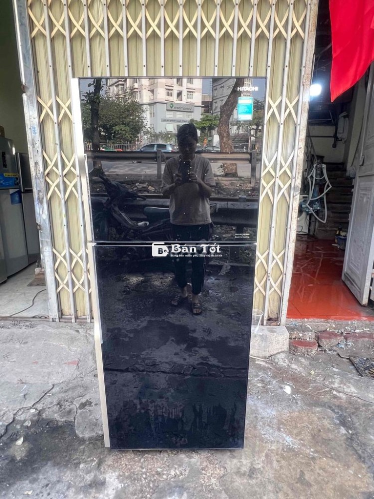 E thanh lý tủ lạnh hitachi 335l inverter