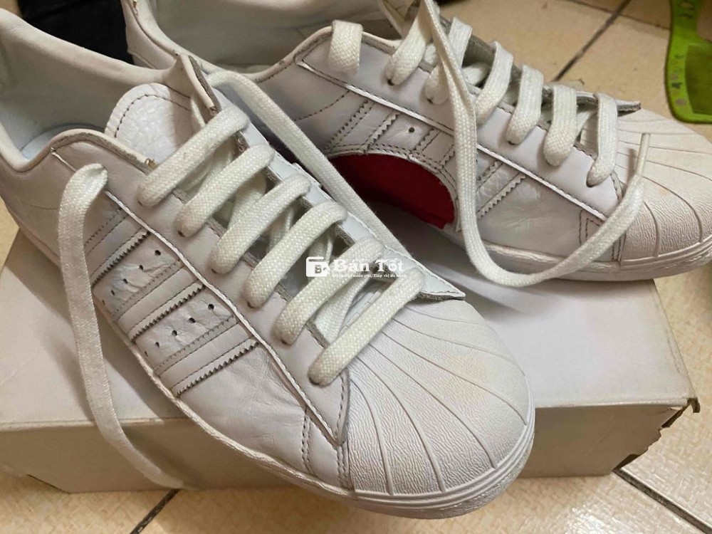 Adidas superstar chính hãng còn đẹp fullbox