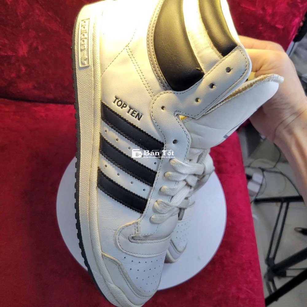 Giày Adidas cổ cao size 44 - Chính hãng