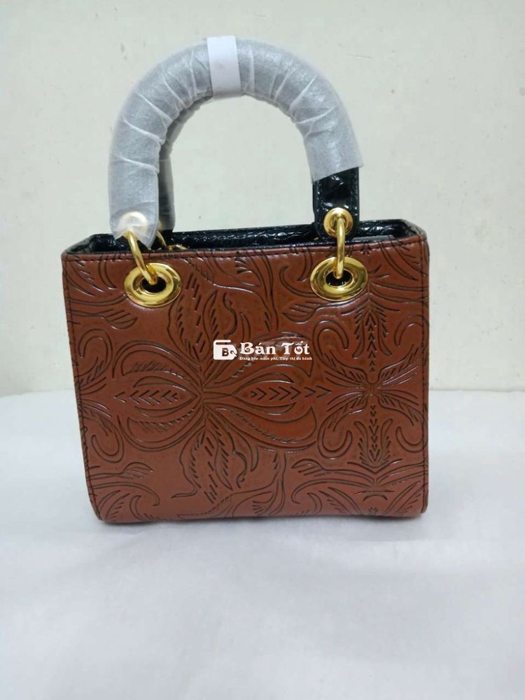 DI.OR ĐIÊU KHẮC - Freeship Túi xách Dior nâu phối đen, họa tiết điêu khắc sang chảnh. Sz22 xinh, sang  