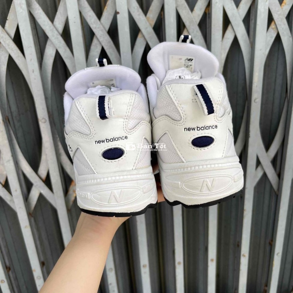 Giày hiệu New Balance size 40,5 chính hãng