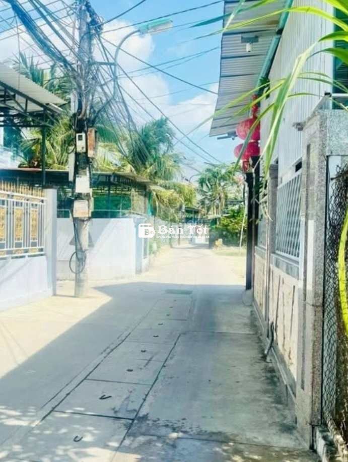 cần tiền Bán nhà- DT (6X17M) đẹp-2PN - hxh-gần biển-chỉ 1ty300tr