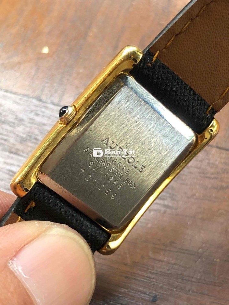 Đồng hồ pin THUI SỸ - AREOLE tank la mã