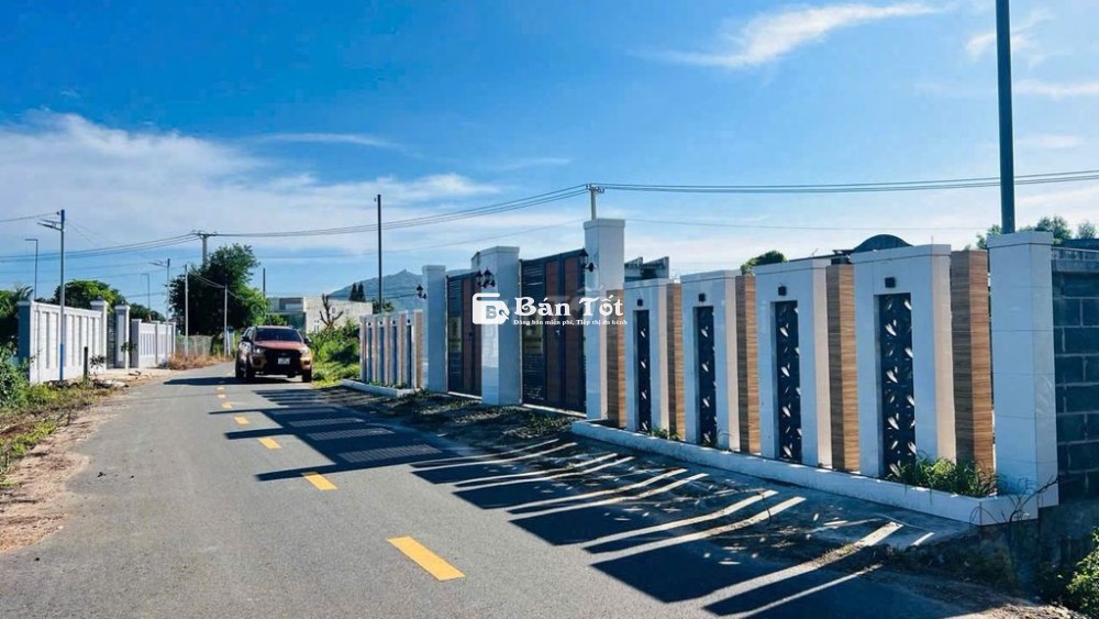 THỊ TRẤN PHƯỚC HẢI - Cách uỷ ban 1km, cách biển 3.5km